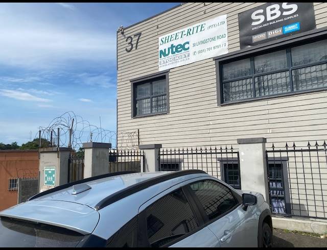 1,345M² FACTORY TO LET IN PINETOWN CENTRAL